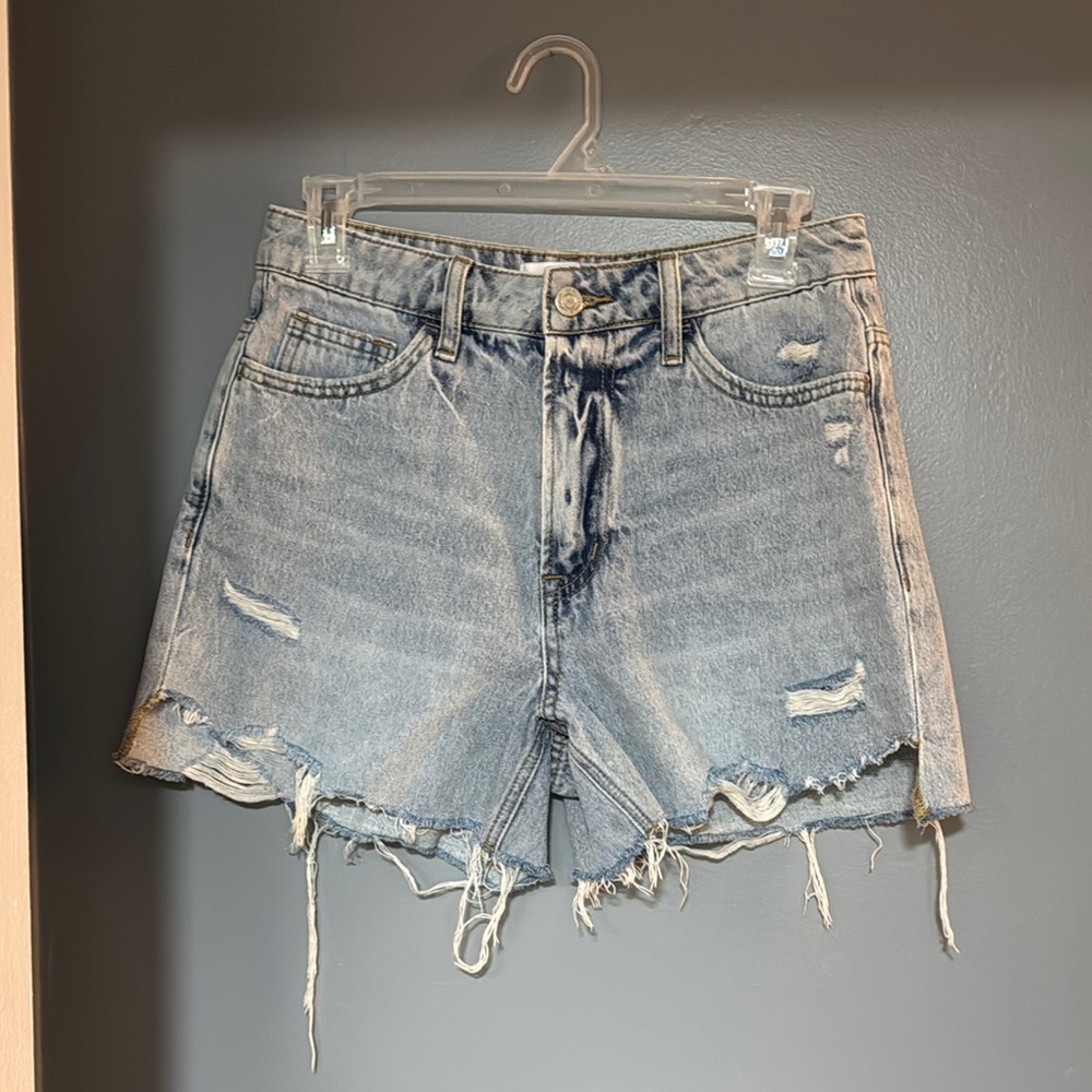 Stylish Distressed Denim Shorts